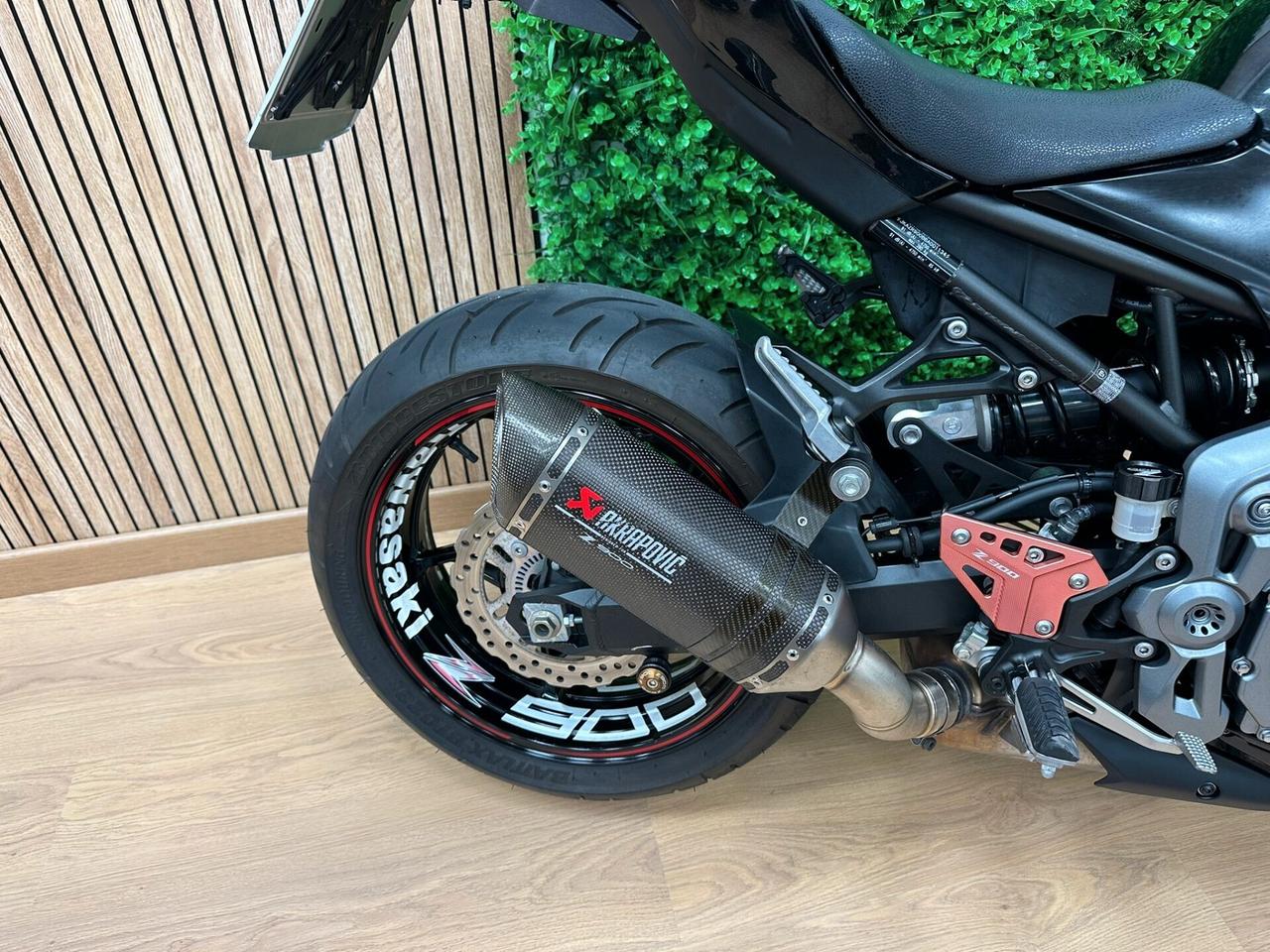 KAWASAKI Z900 Z 900 - 2018 AKRAPOVIC DA 129€ AL MESE