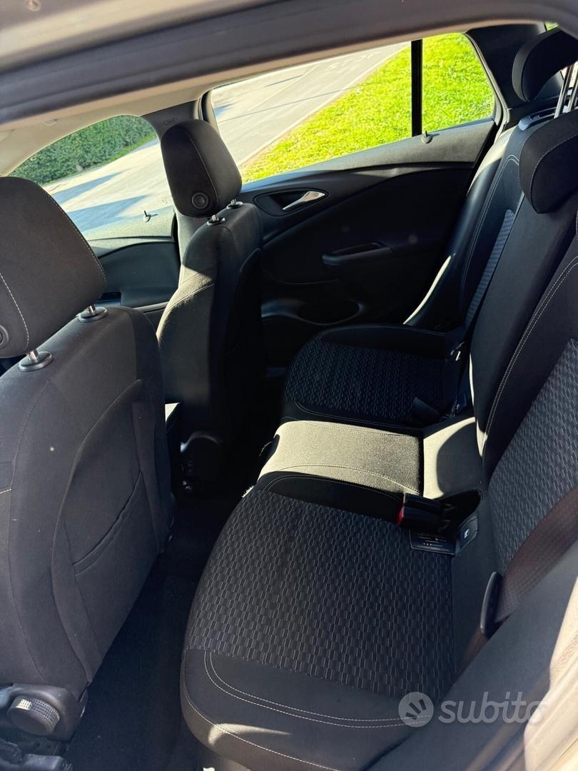 Opel Astra 1.6d 136CV automatica garanzia 24 mesi