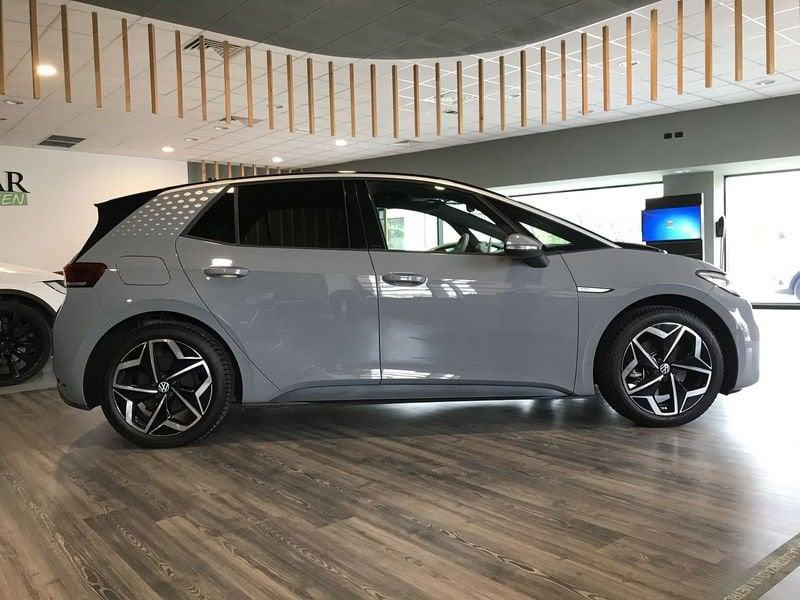 Volkswagen ID.3 Family Pro Batteria 58 KW Fari Matrix IQ.Light