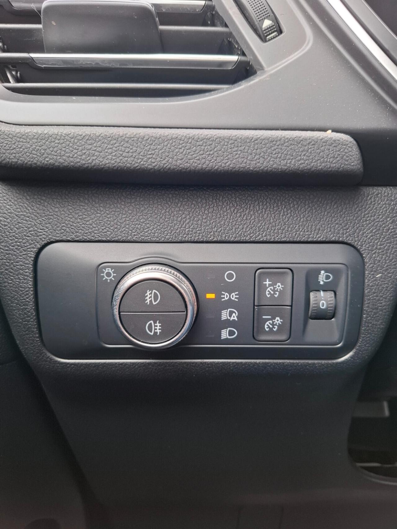 Ford Kuga 1.5 Tdci 120 CV AUT. Tit. *LED-NAVY-VIRTUAL*