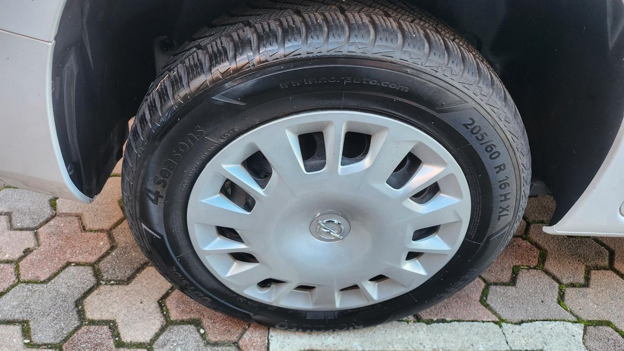 Opel Combo Cargo 1.5 Diesel 100CV n1 5 posti