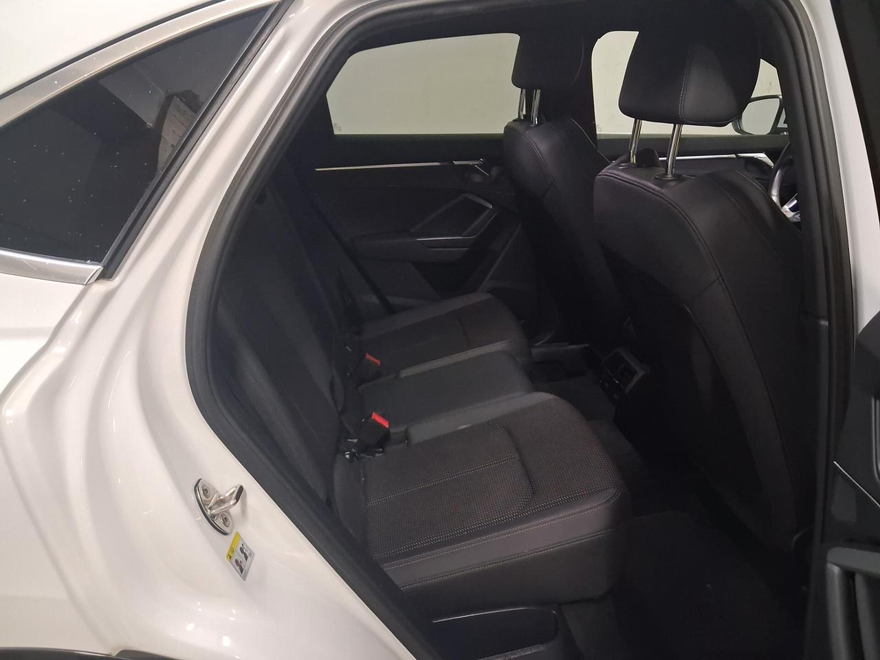Audi Q3 SPB 35 TDI S tronic line Sportback 2021