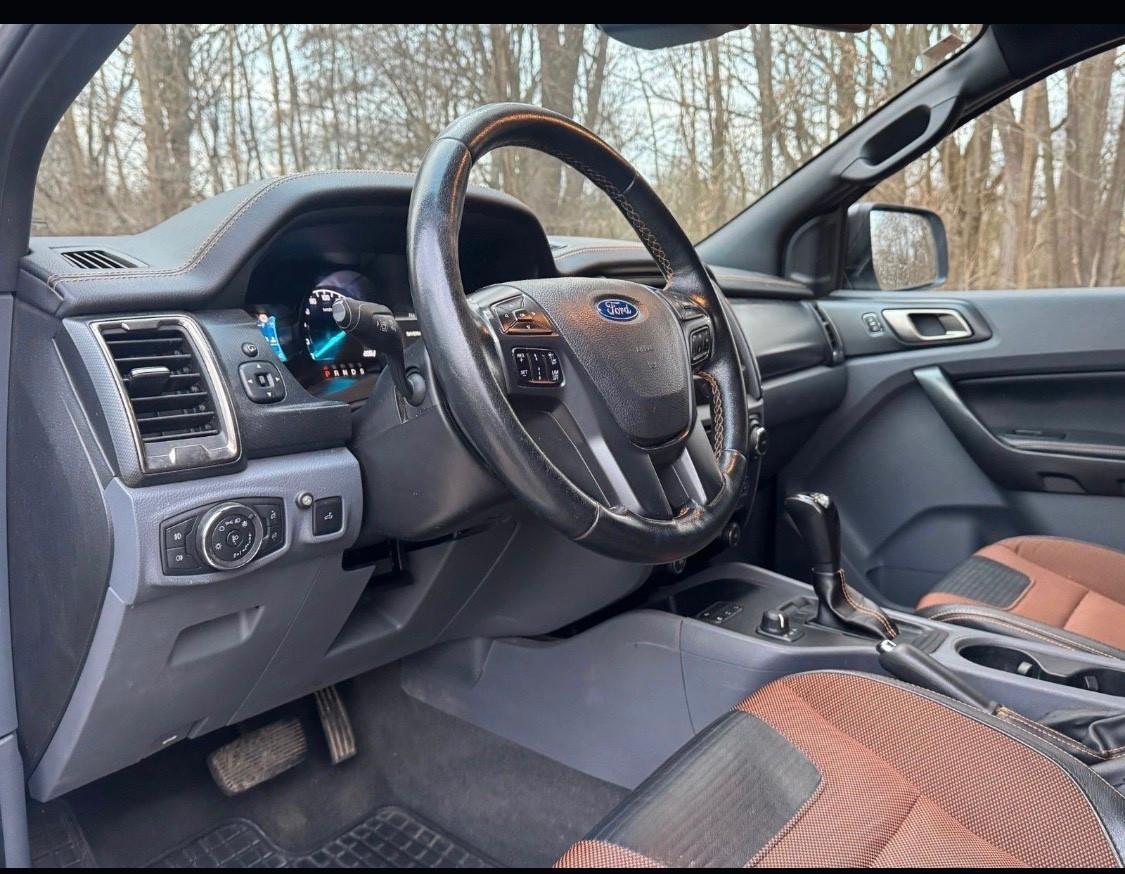 Ford Ranger 3.2 TDCi aut. DC Wildtrak 5 posti * Pack Raptor