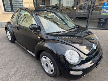 Volkswagen New Beetle 2.0 per neopatentato
