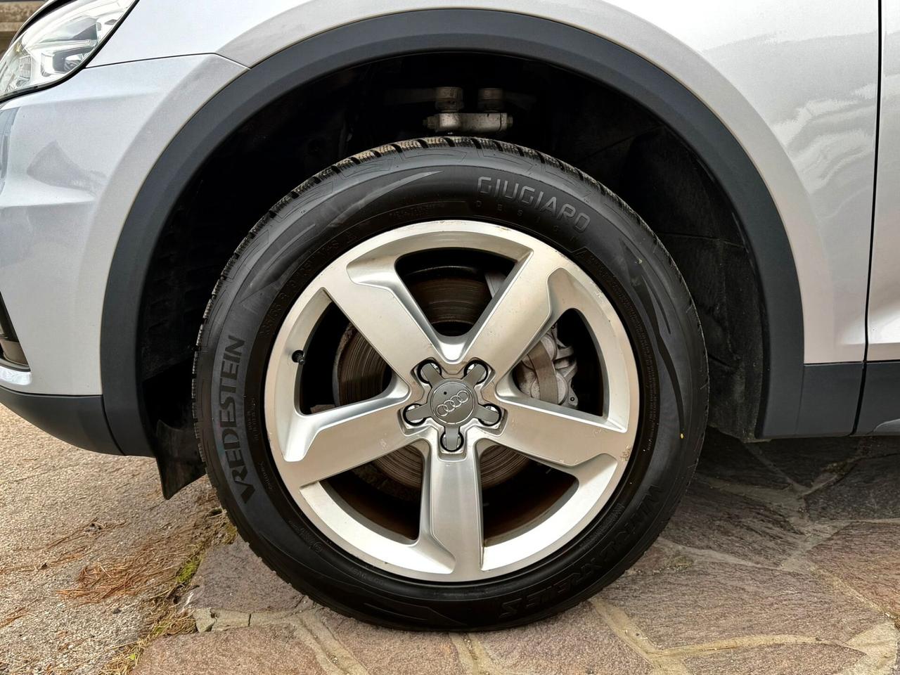 Audi Q5 35 TDI quattro S tronic Business