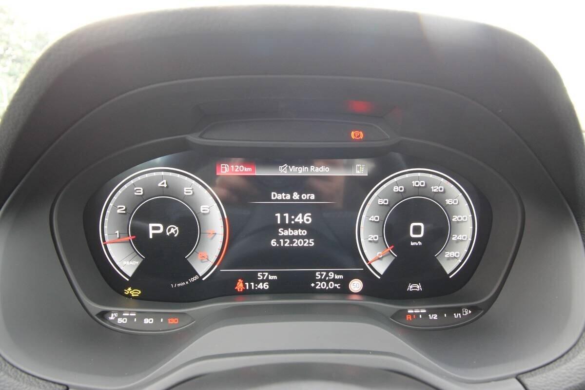 Audi Q2 35 TFSI 150CV Identity Black 11.2025