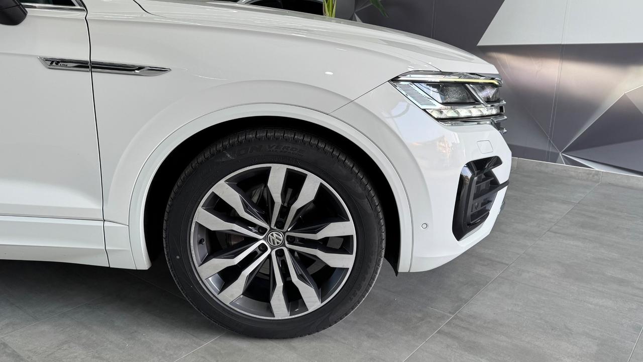 Volkswagen Touareg 3.0 V6 TDI SCR R-Line