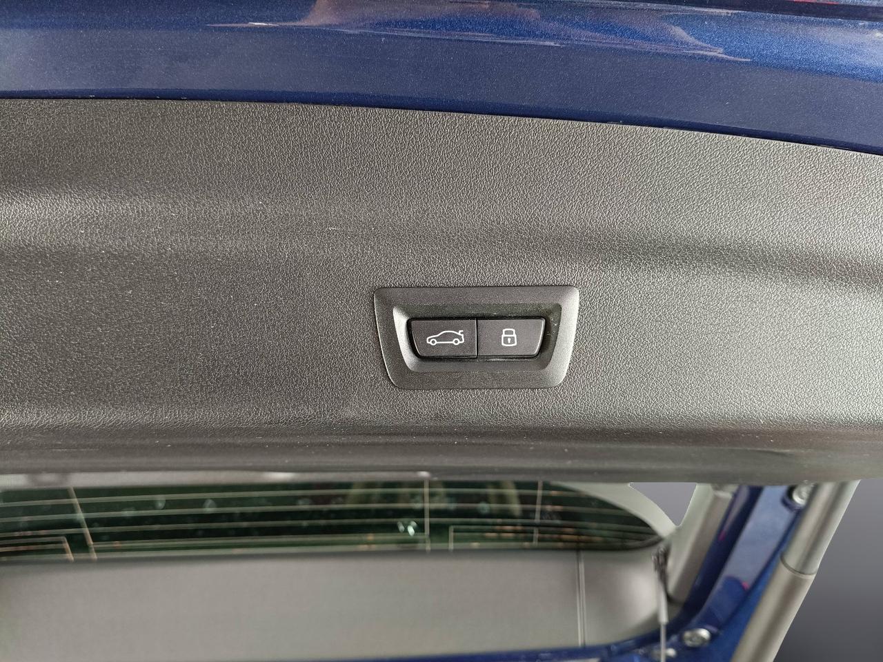 BMW X1 U11 - X1 sdrive18d X-Line auto