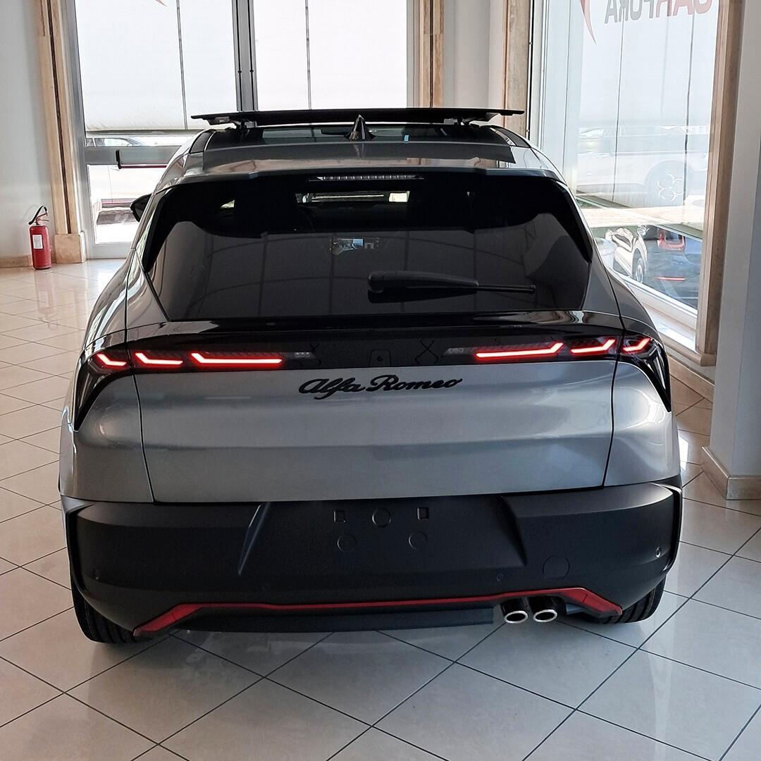 Alfa Romeo Junior 1.2 136 CV Hybrid eDCT6 Speciale tetto Apribile