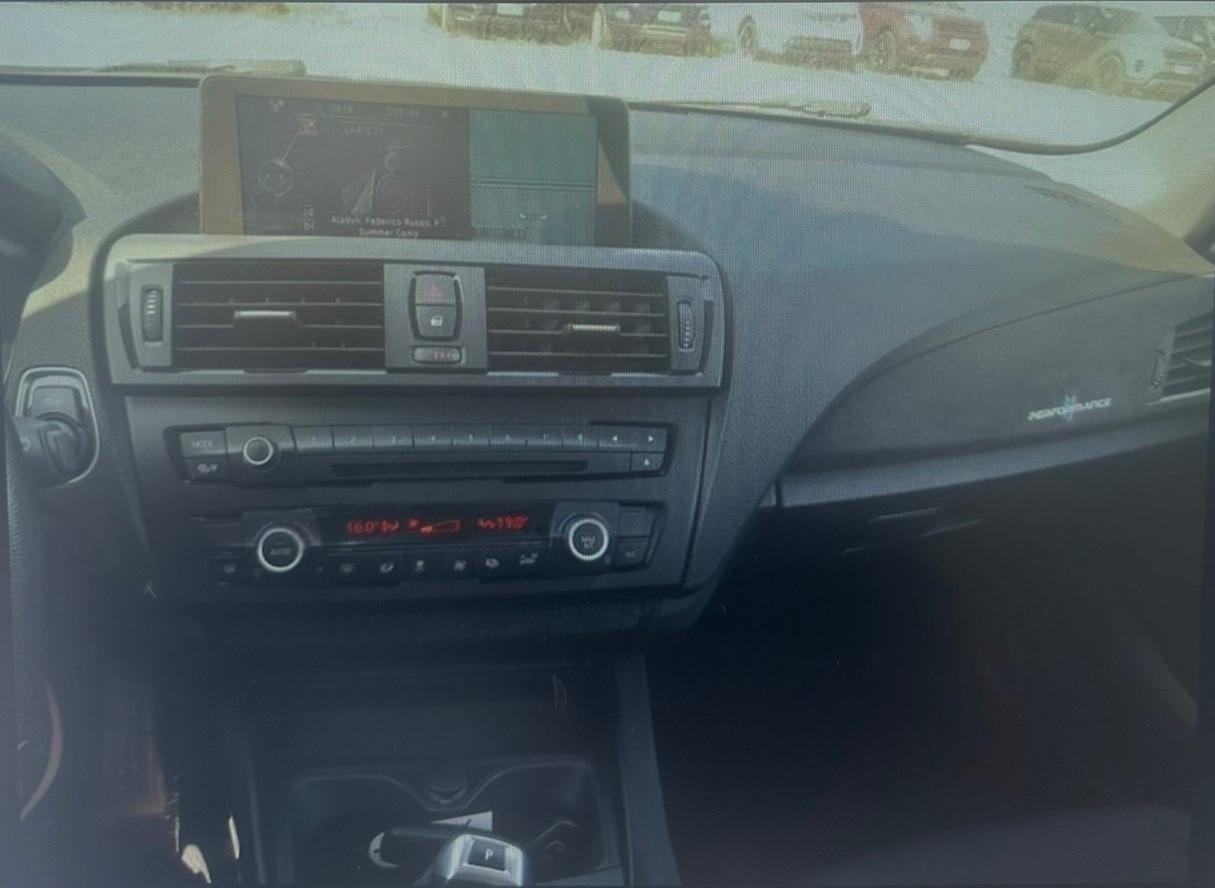 Bmw 120 120d 5p. Urban