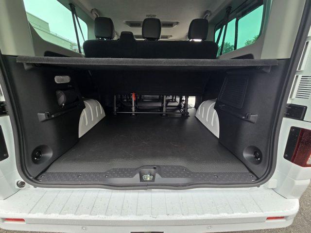 RENAULT Trafic 150CV PL-TN 9 POSTI IVA ESPOSTA - GANCIO TRAINO