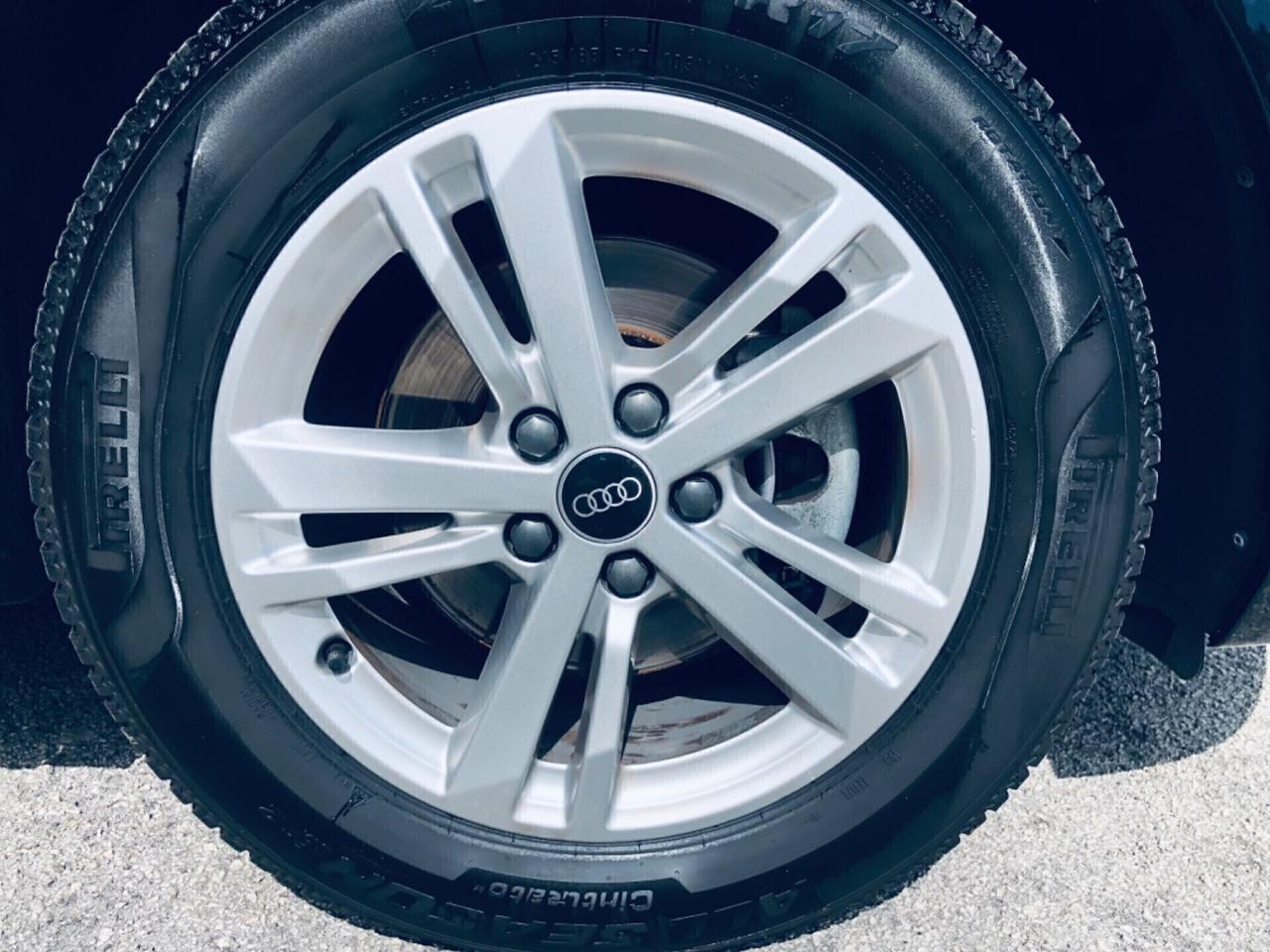 Audi Q3 35 TDI S tronic Business plus