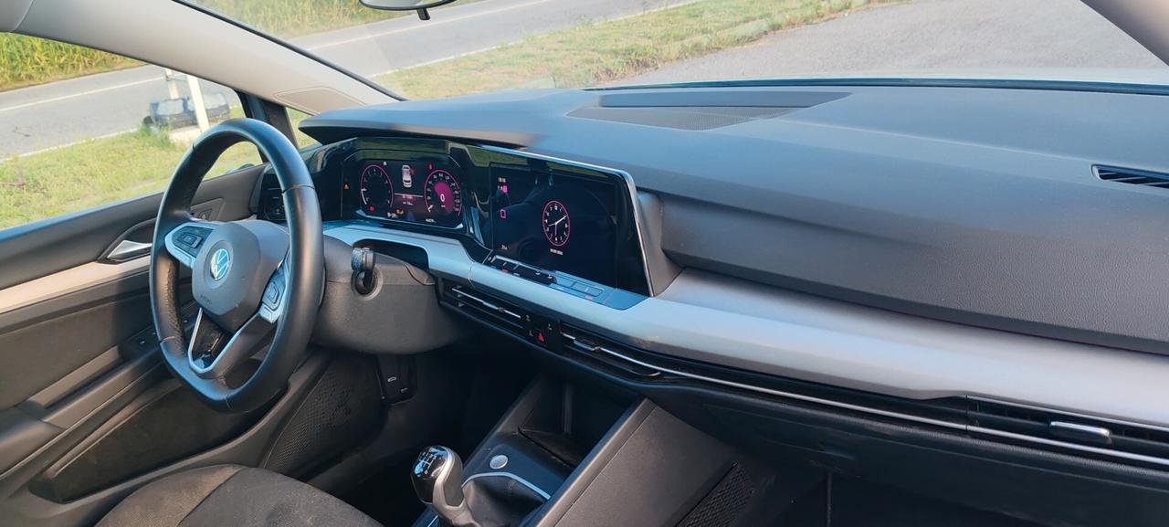 Volkswagen Golf 1.0 TSI EVO Life