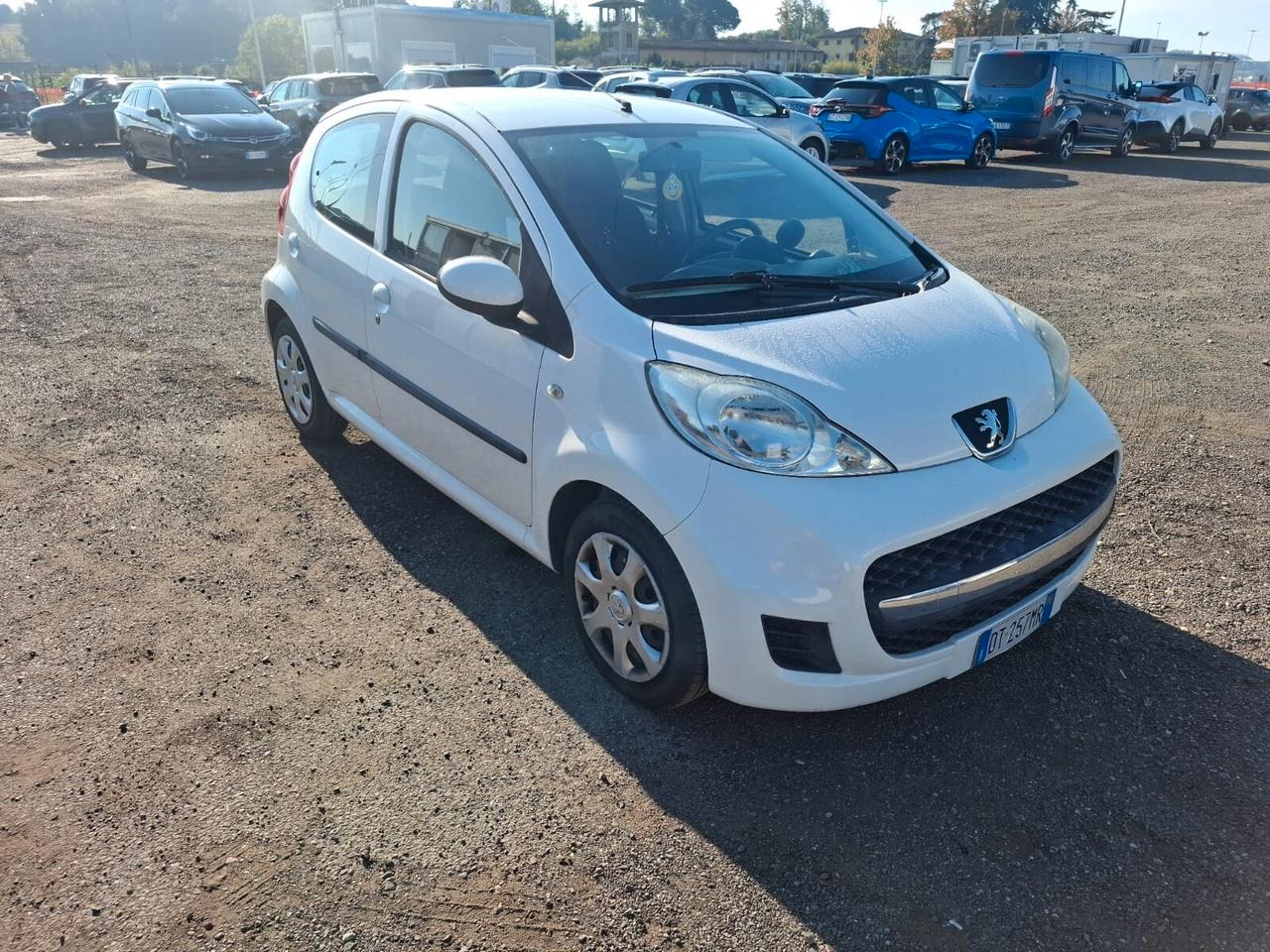 Peugeot 107 1.0 benzina - Neopatentati