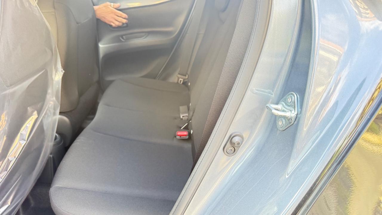 Toyota Aygo X 1.0 VVT-i 72 CV 5 porte Lounge Air S-CVT LED NAVI KAMERA PDC CERCHI 16 CAR PLAY KM 0
