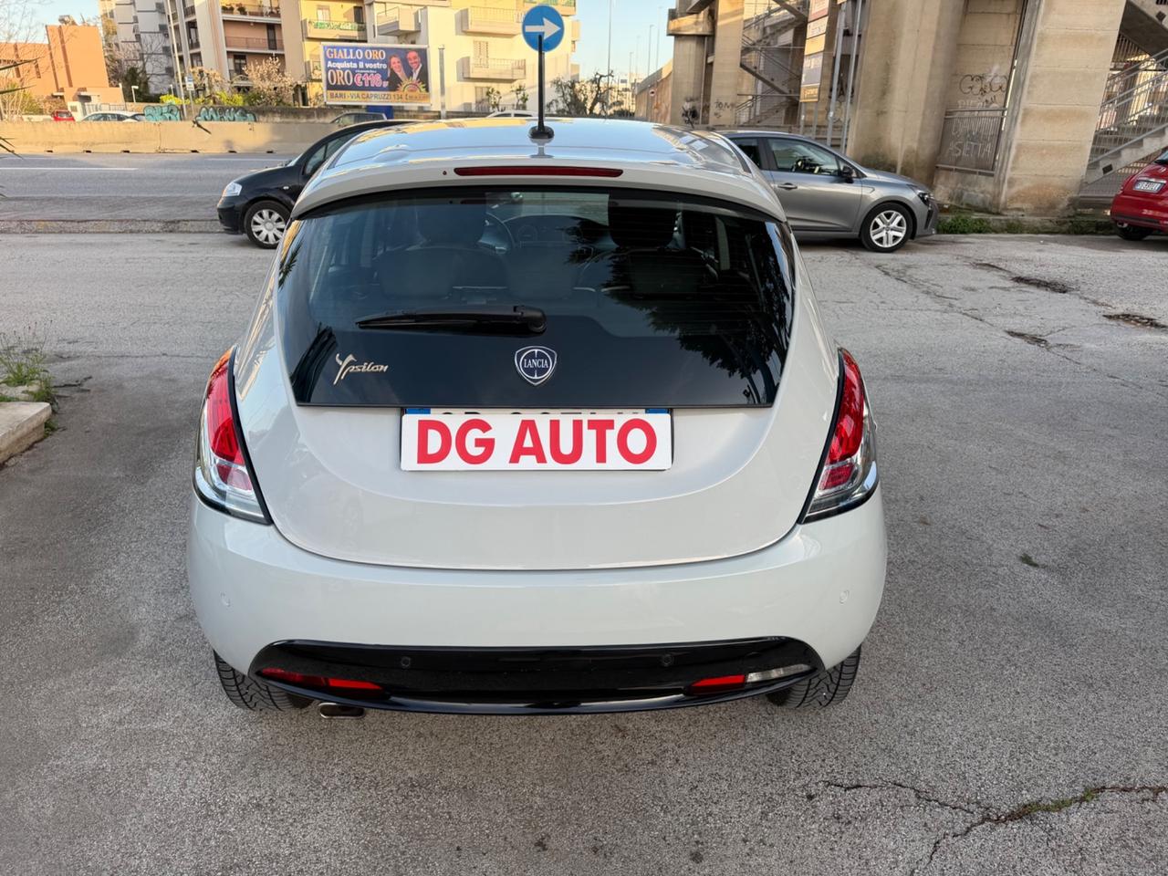 Lancia Ypsilon 1.2 benzina 69 cv 12/2020 52.000 km