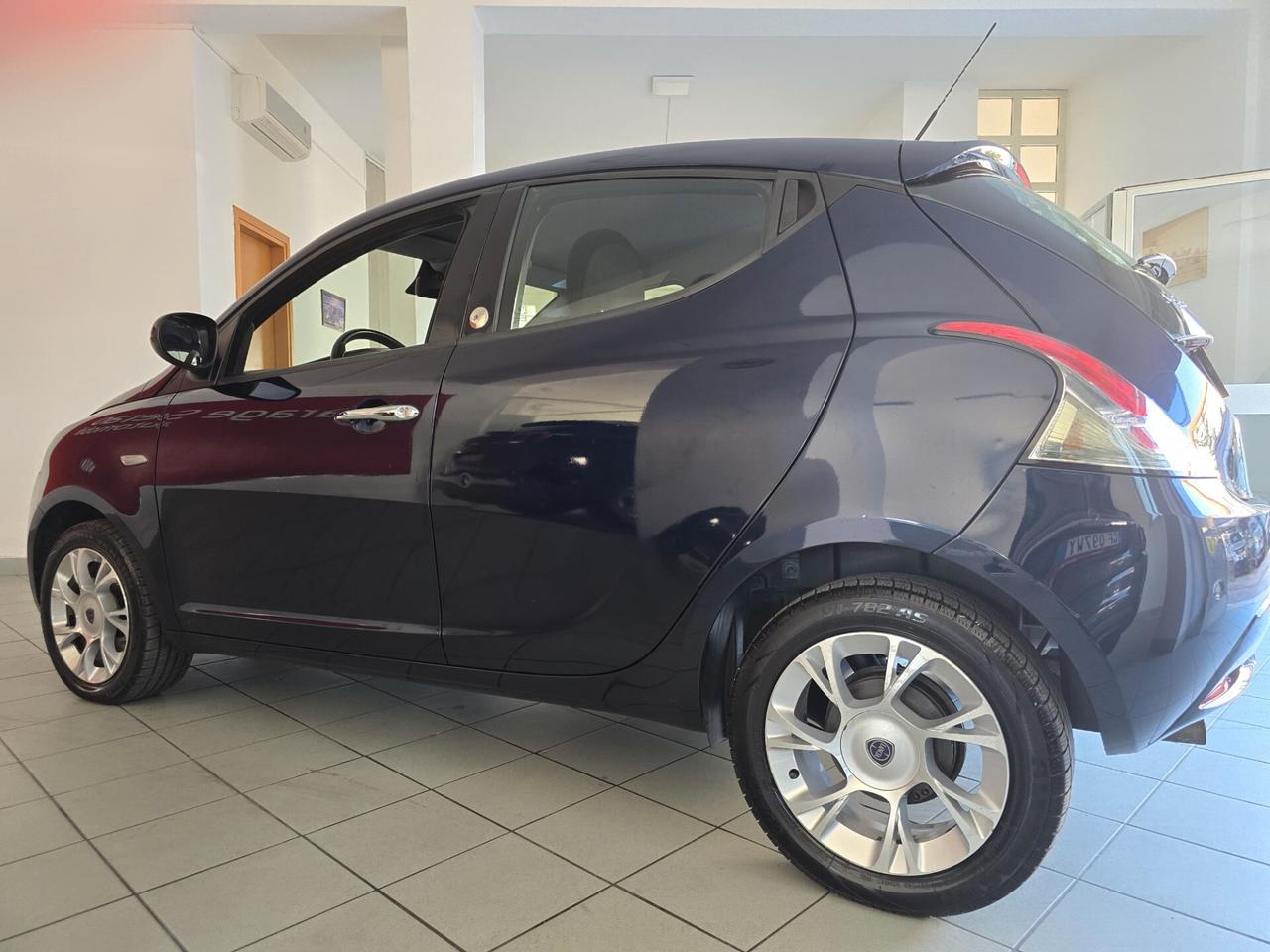 Lancia Ypsilon 1.2 GPL Ecochic Platinum