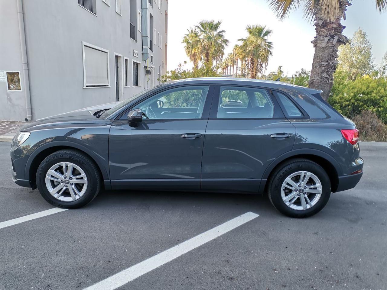 Audi Q3 35 TDI S tronic Business