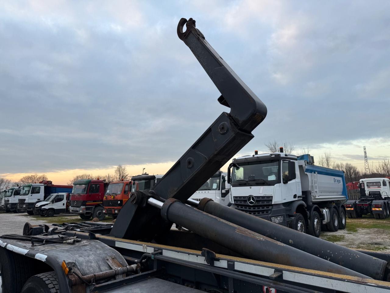 Mercedes Benz Actros 2541 scarrabile PRISMAG 26Ton Euro5