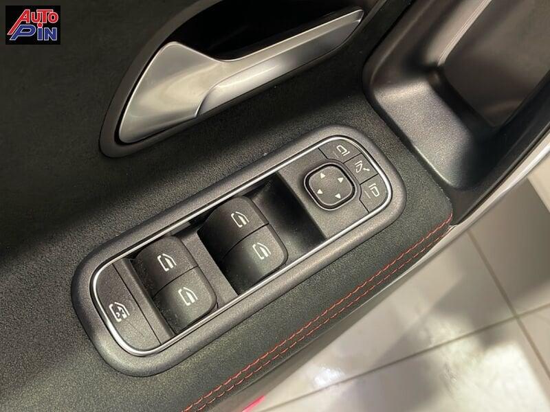 Mercedes-Benz CLA 200 d Premium Plus *Tetto*Display 10,25*Cerchi*