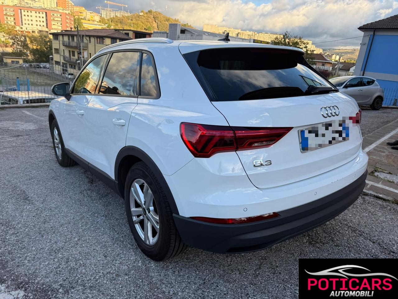 Audi Q3 35 TDI Business