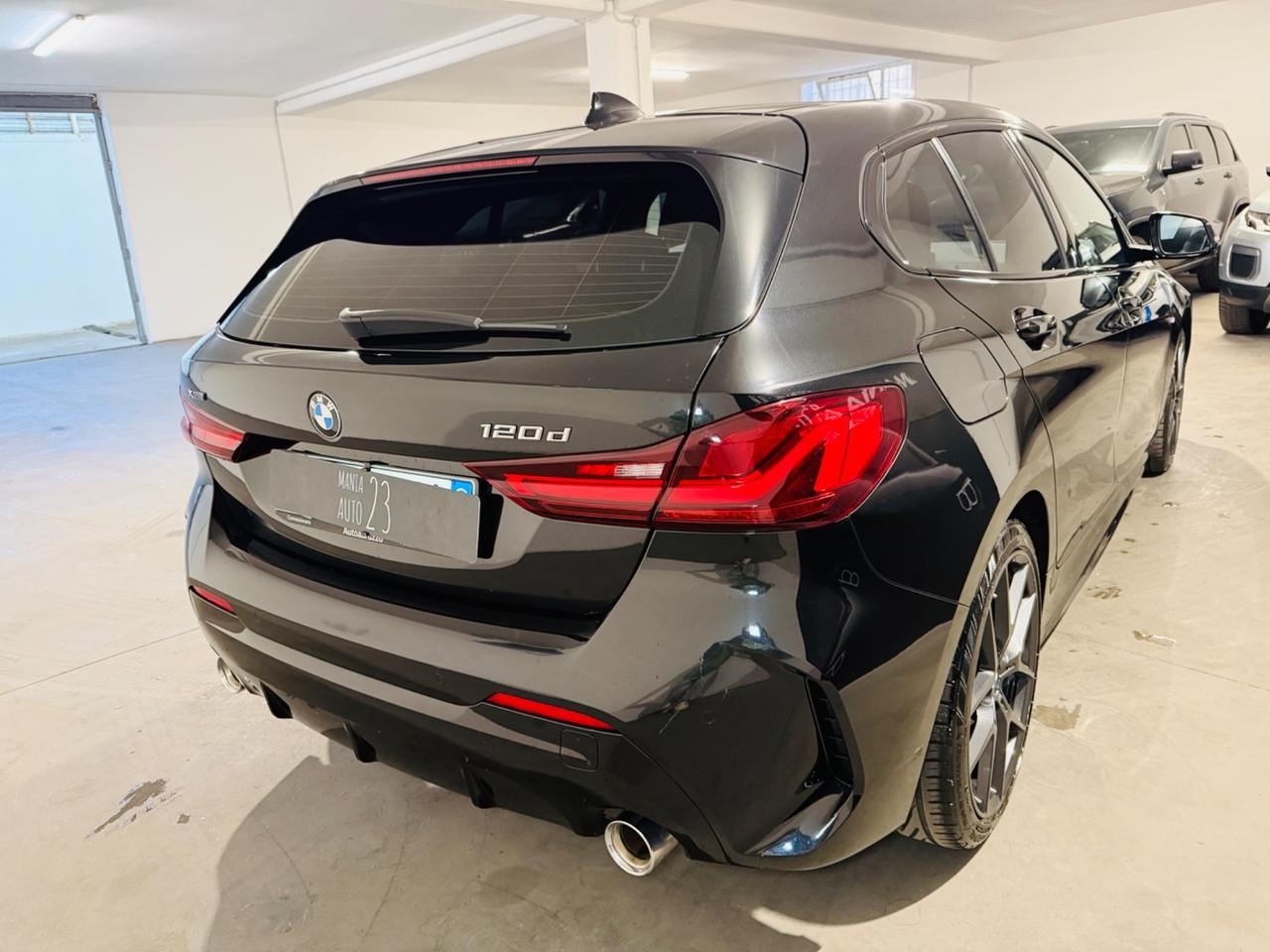 Serie 1 F40 120d xdrive Msport auto*2023*190 CV*
