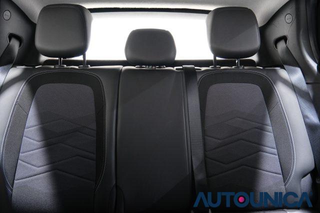 JEEP Avenger 1.2 TURBO 100 CV LONGITUDE FARI LED NEOPATENTATI