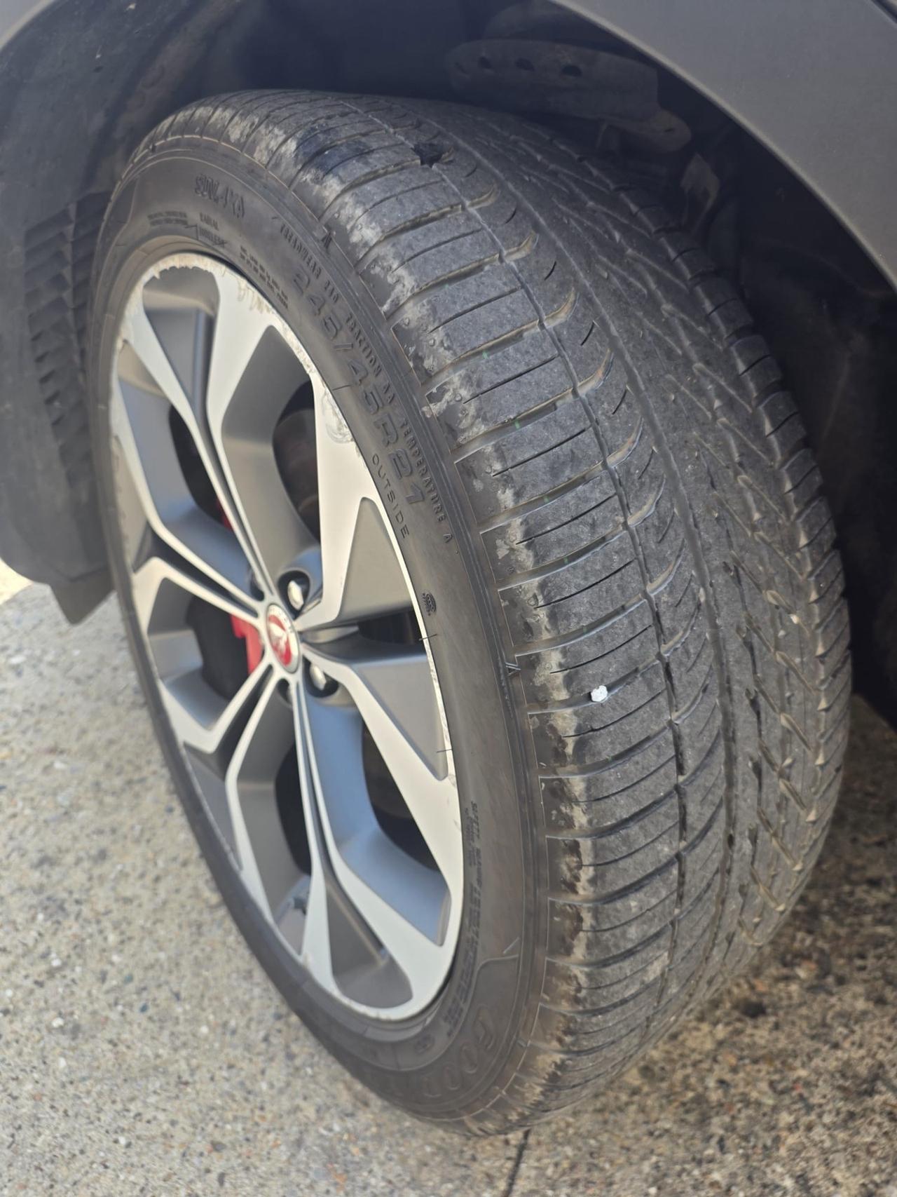 Jaguar E-Pace 2.0 249 CV AWD aut. R-Dynamic
