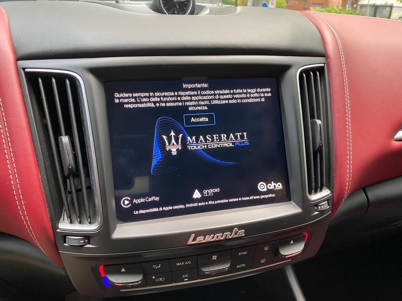 Maserati Levante 3.0 V6 275cv AWD Granlusso