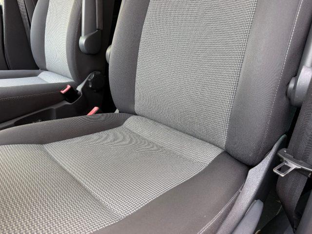 VOLKSWAGEN Caravelle 2.0 TDI DSG 140 CV 7 POSTI NAVIGATORE RETROCAMERA