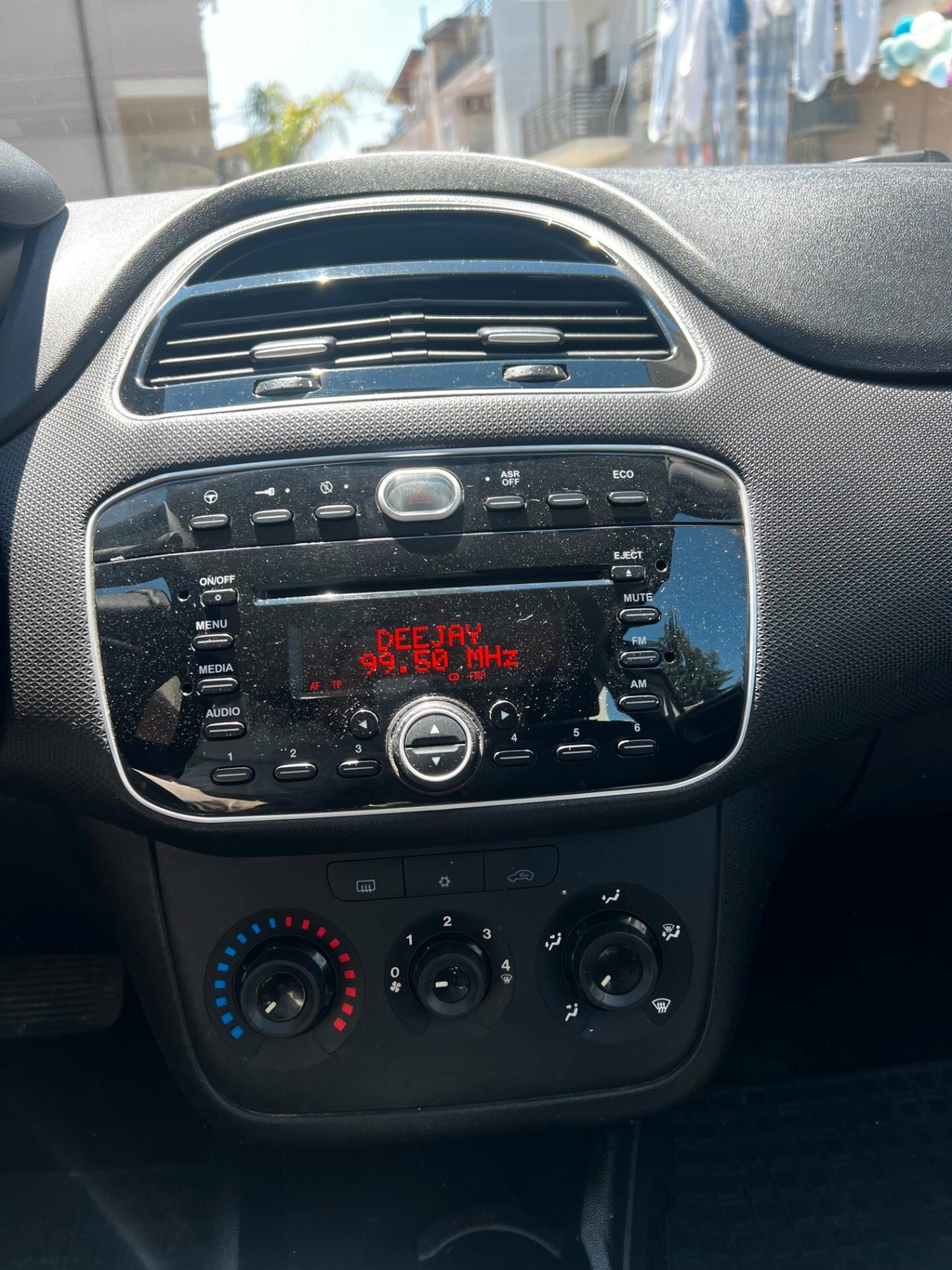Fiat Punto 1.4 S&S 8V Dualogic 3 porte Street AUTOMATICA