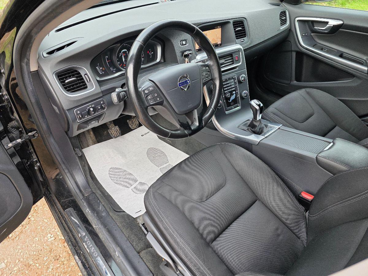 VOLVO V60 2.0 DIESEL D2 OK NEO GARAN FINAZ