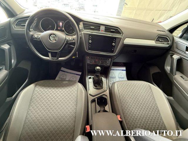 VOLKSWAGEN Tiguan 1.6 TDI SCR Sport BM Technology R-Line *90.000 KM*