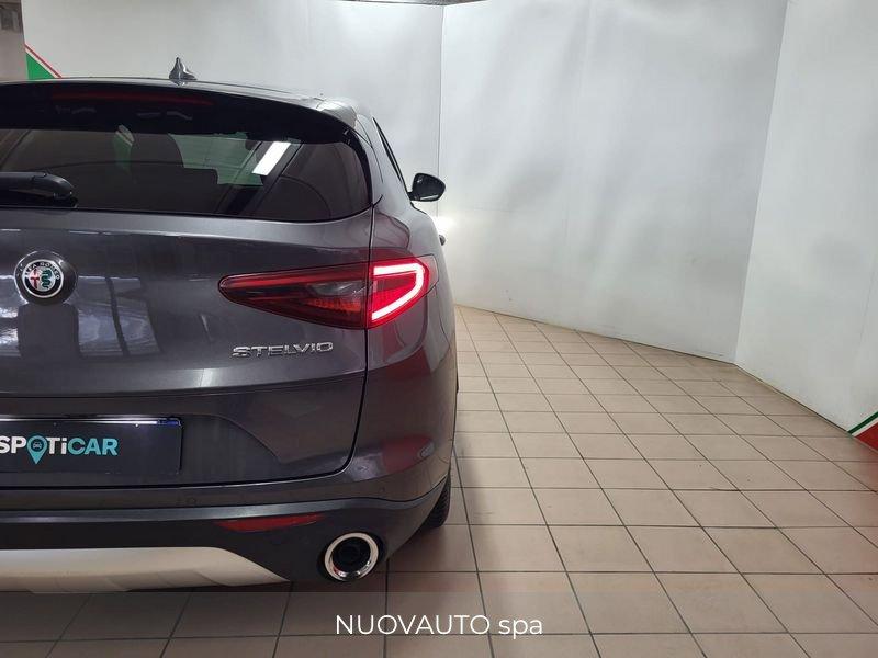 Alfa Romeo Stelvio 2.2 Turbo Diesel 210CV AT8 Q4 Executive
