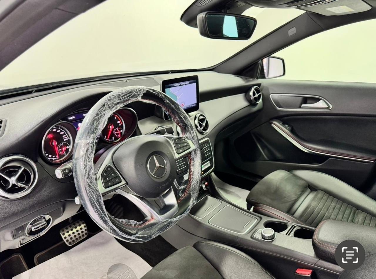 Mercedes-benz GLA 200 d Automatic 4Matic Premium-AMG-FULL-2017