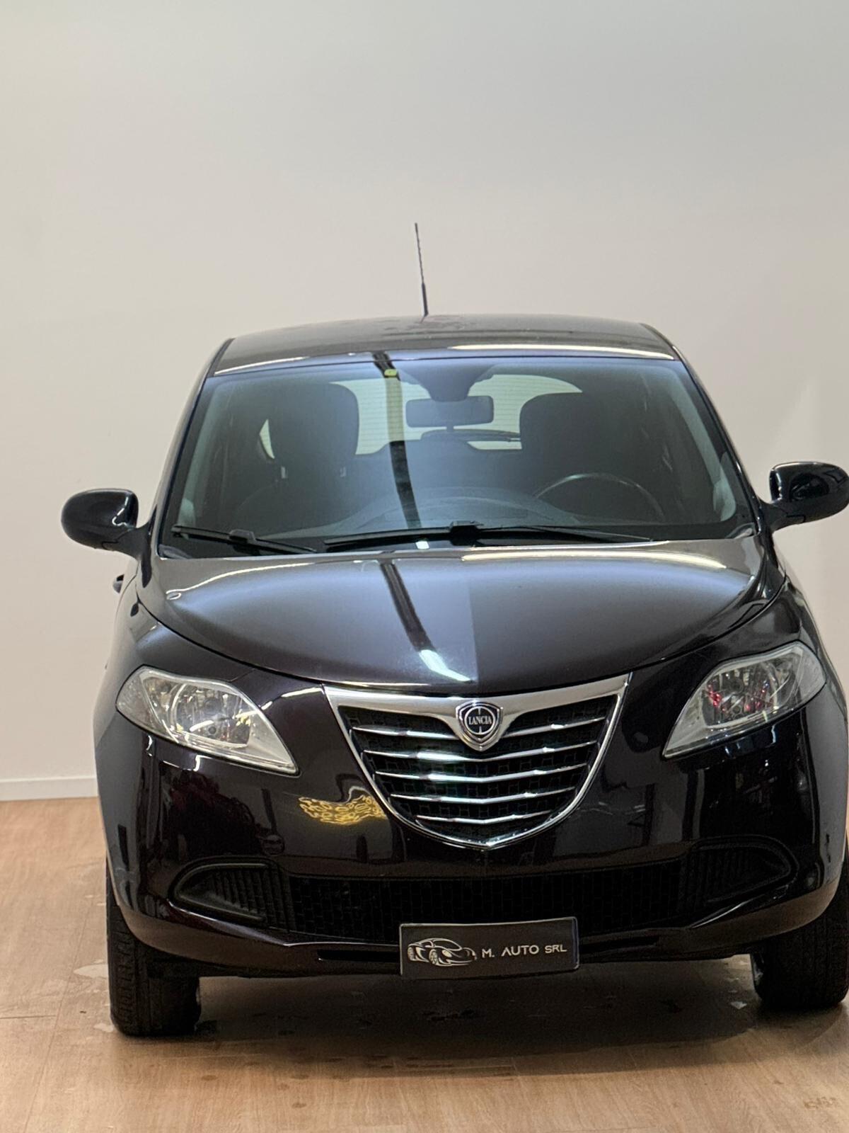 Lancia Ypsilon 0.9 TwinAir 85 CV 5 porte S&S Gold