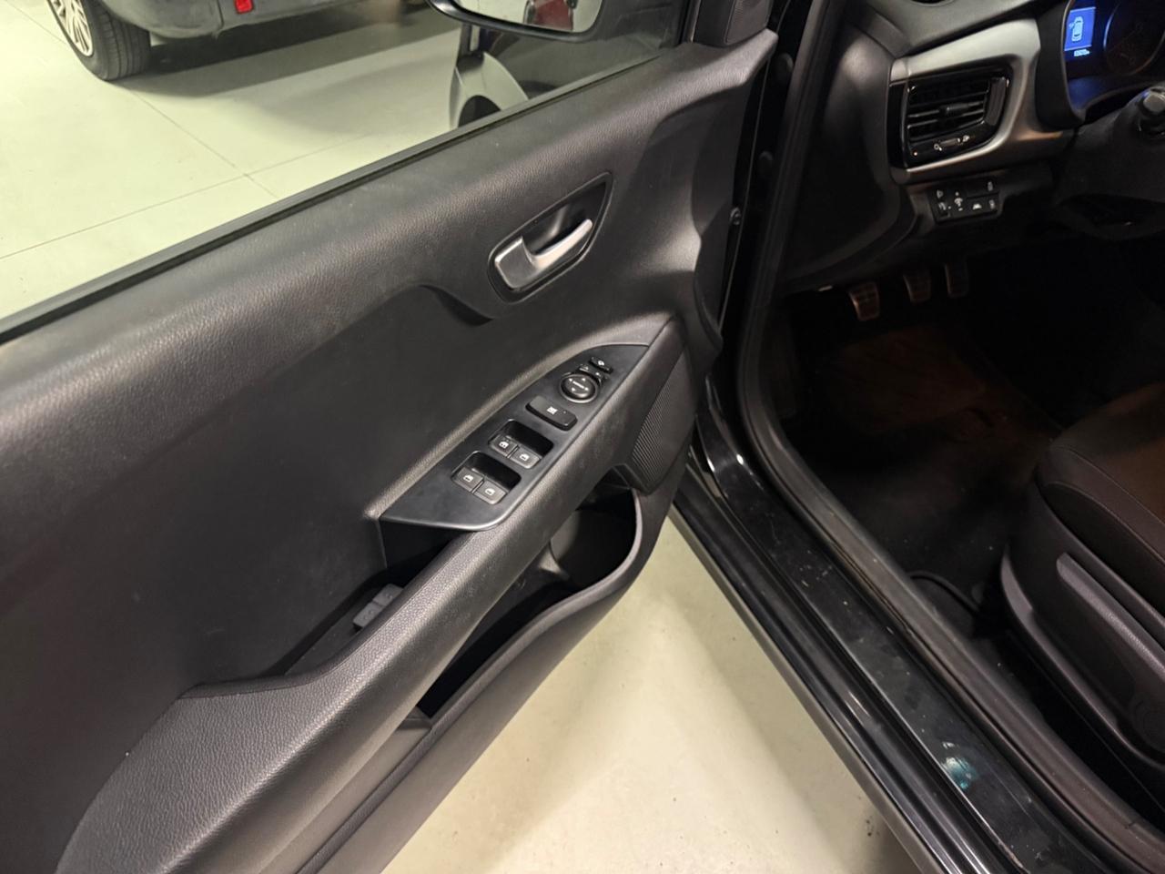 Kia Rio 1.4 CRDi 90CV 5 porte Cool