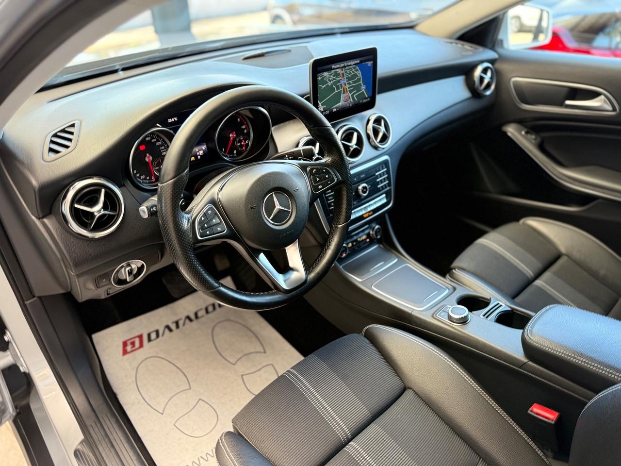 Mercedes-benz GLA 200 d Automatic Sport