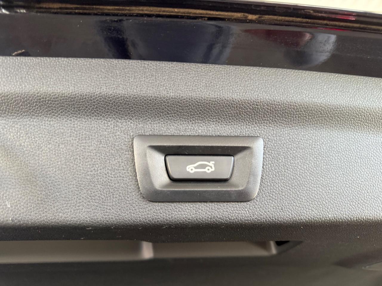 Mini Cooper Countryman 1.5 Hype CAMBIO AUTO UNICO PROP