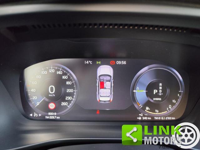 VOLVO XC40 T4 Plug-in Hybrid Inscription Expression GARANZIA