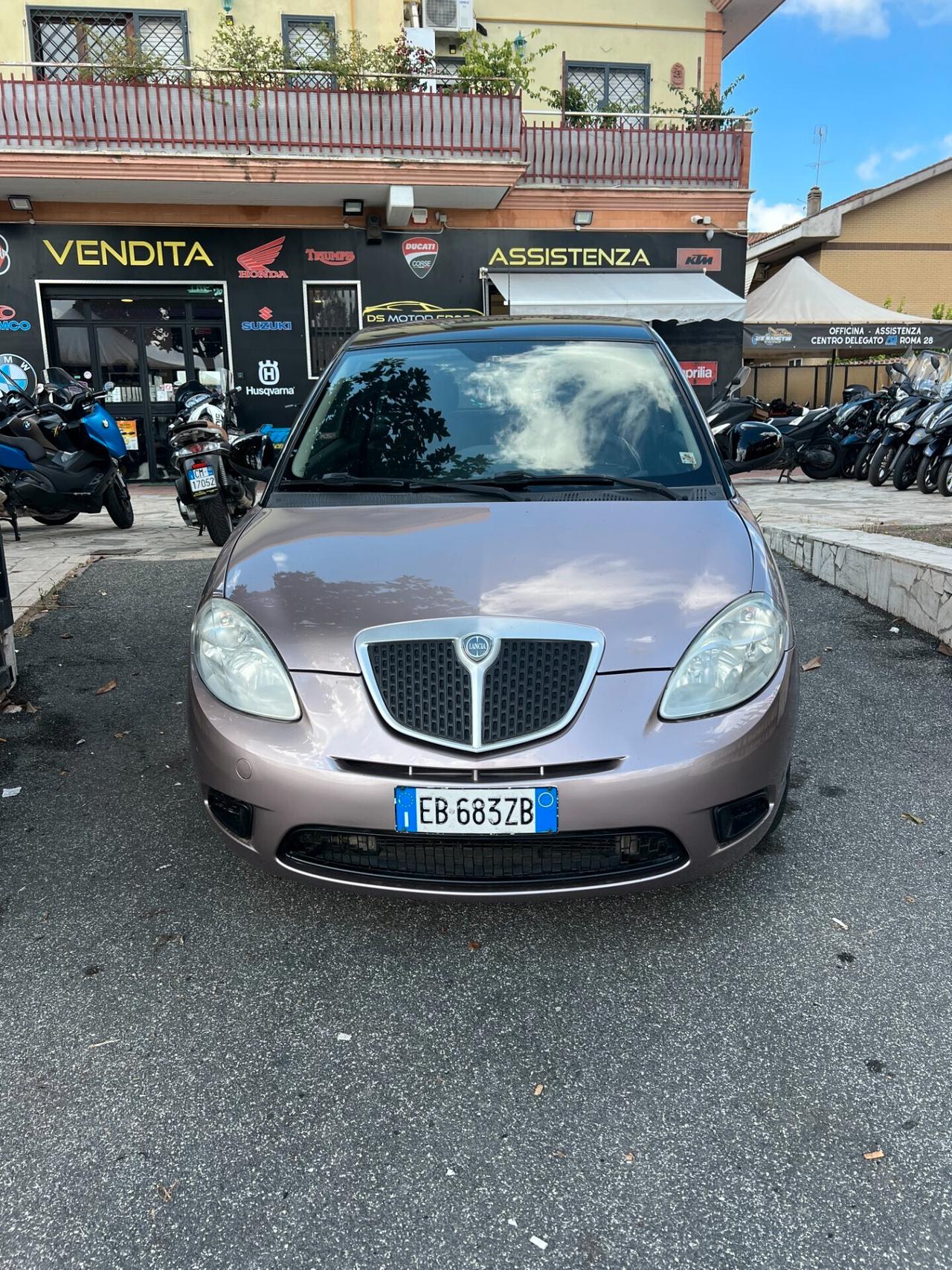 Lancia Ypsilon 1.2 GPL