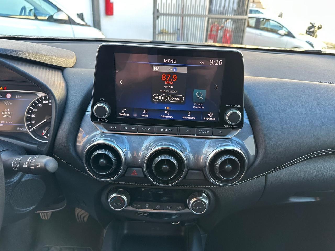 Nissan Juke 1.0 DIG-T 114 CV Tekna