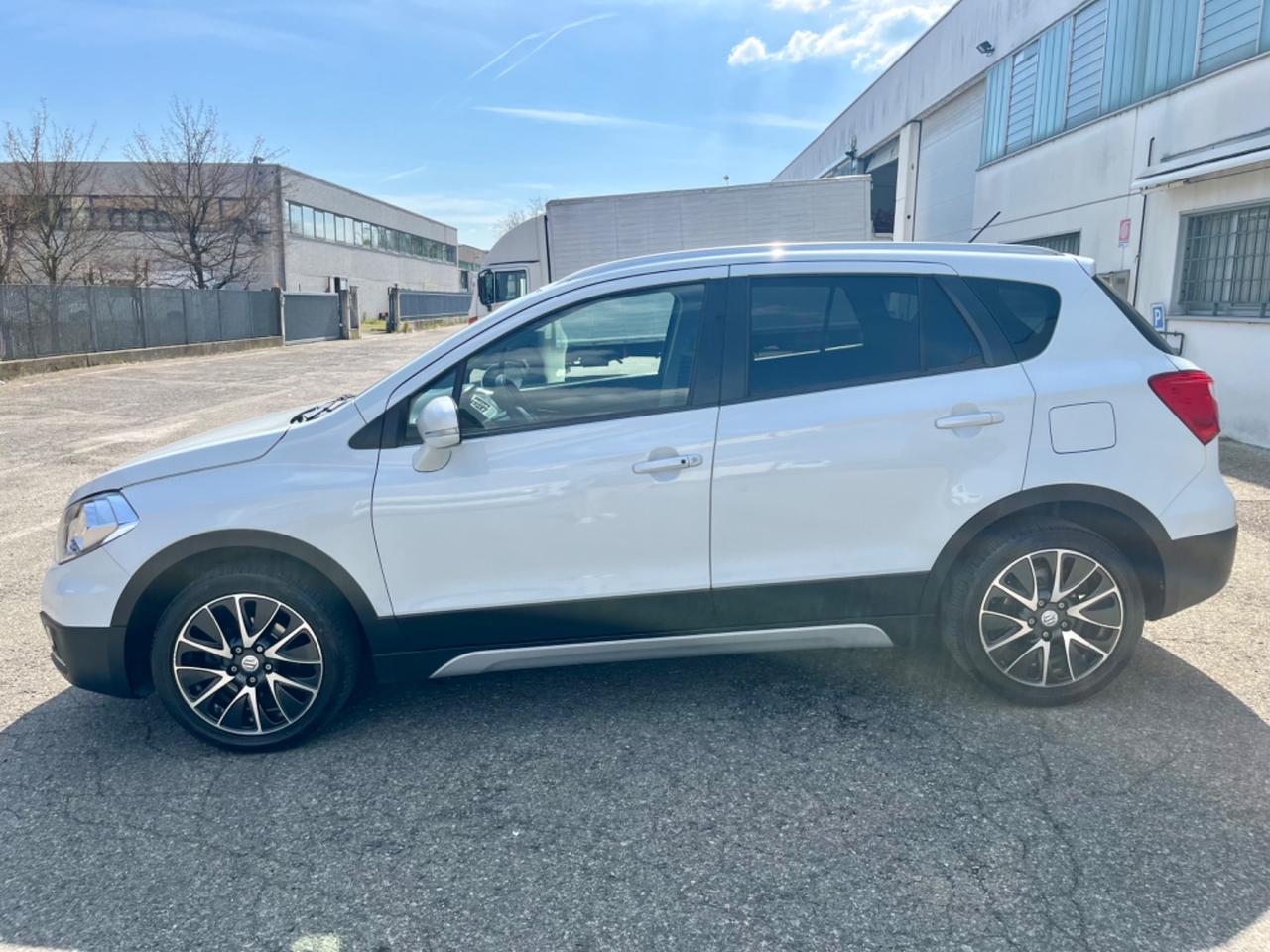 Suzuki S-Cross 1.6d 4WD 2015 145.000km perfetta