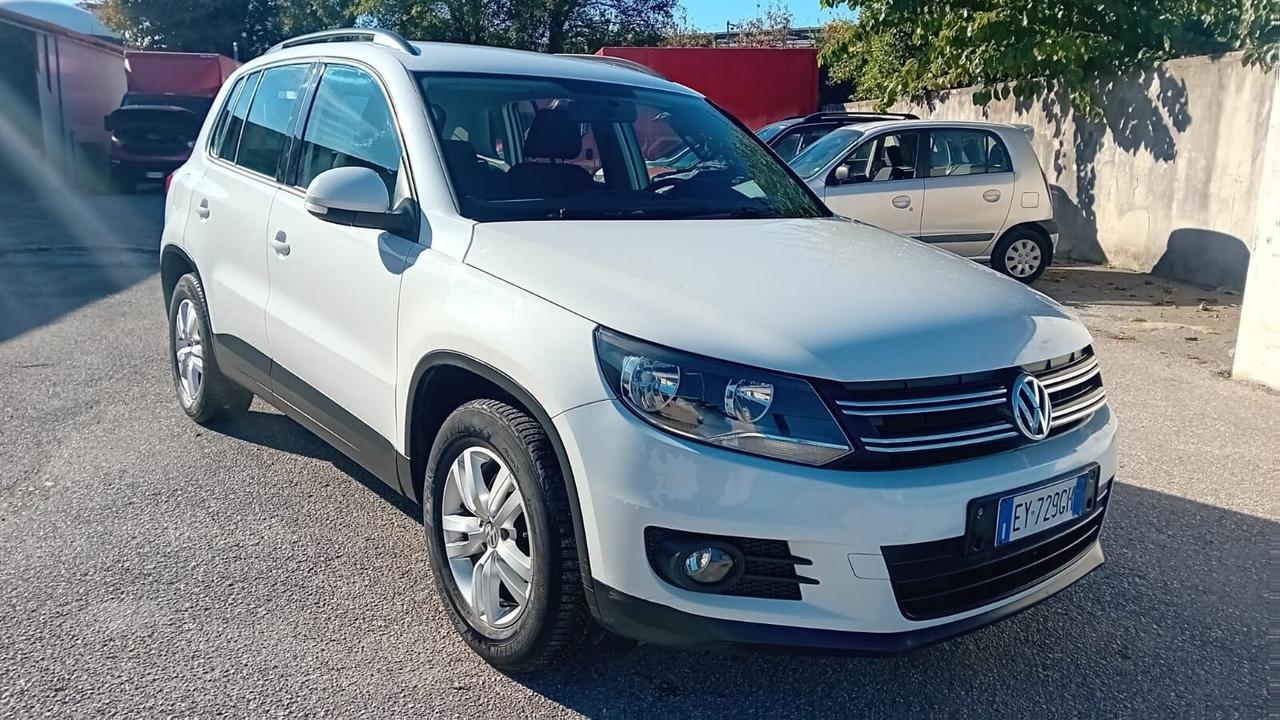 Volkswagen tiguan 2.0 tdi- full-2015