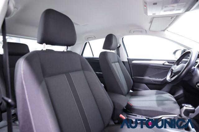VOLKSWAGEN T-Roc 1.5 TSI ACT DSG LIFE FARI LED