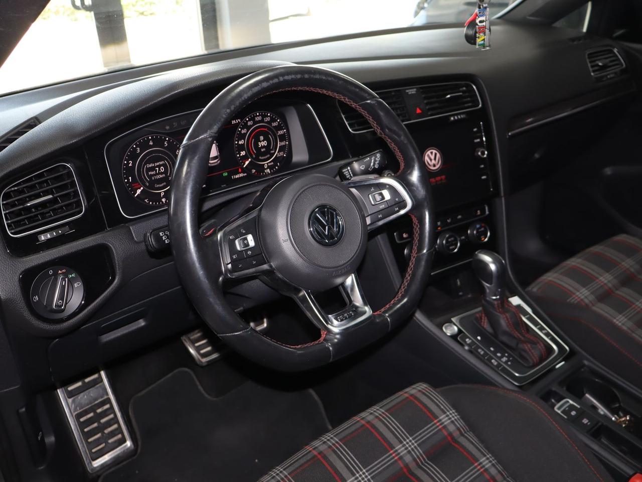 Volkswagen Golf GTI 2.0 TSI GTI #50260