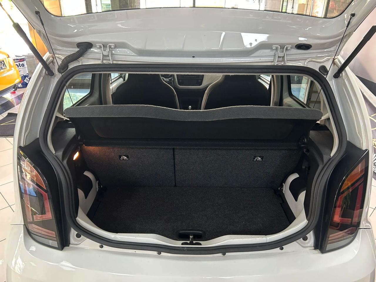 Volkswagen up! e-up! 82 CV