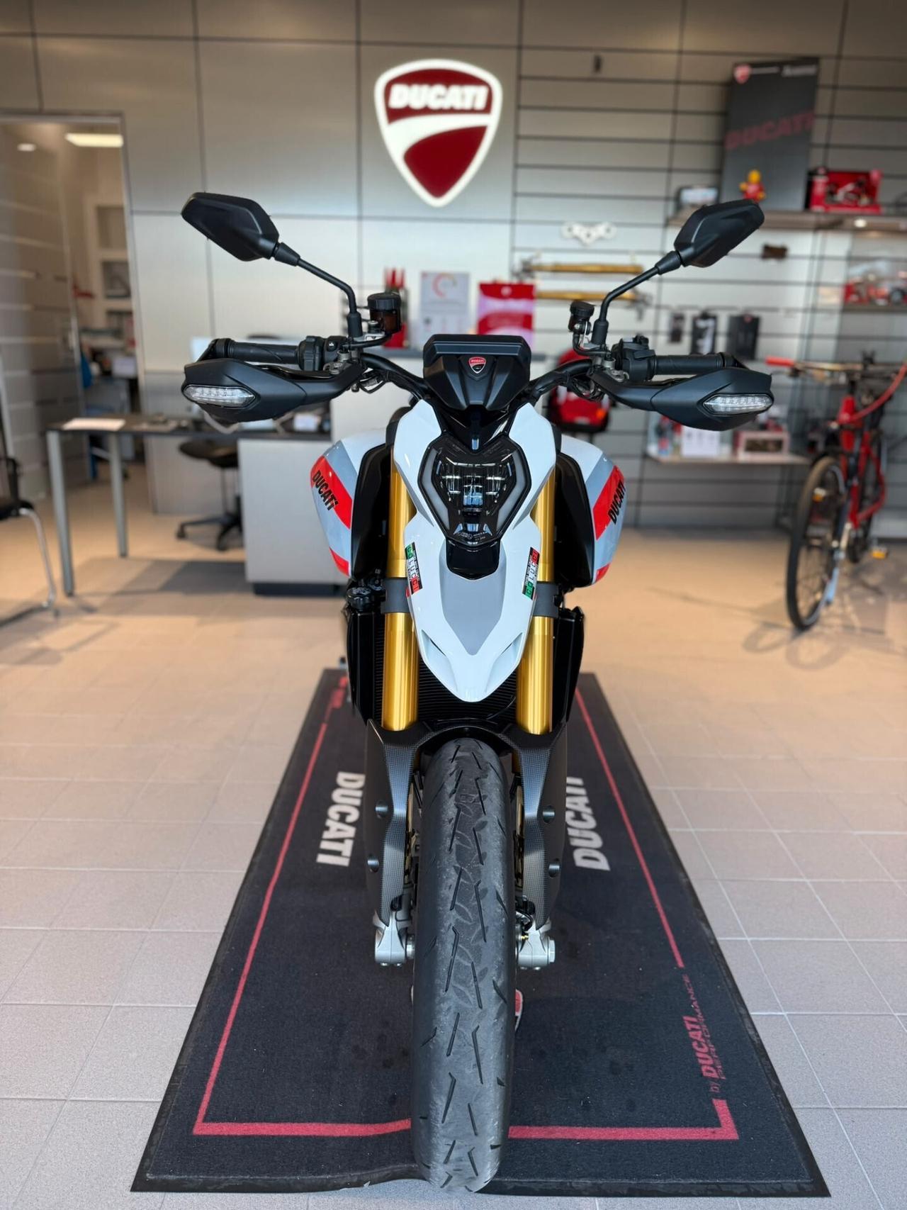Ducati Hypermotard SP MY 2026 FULL TERMIGNONI KM0