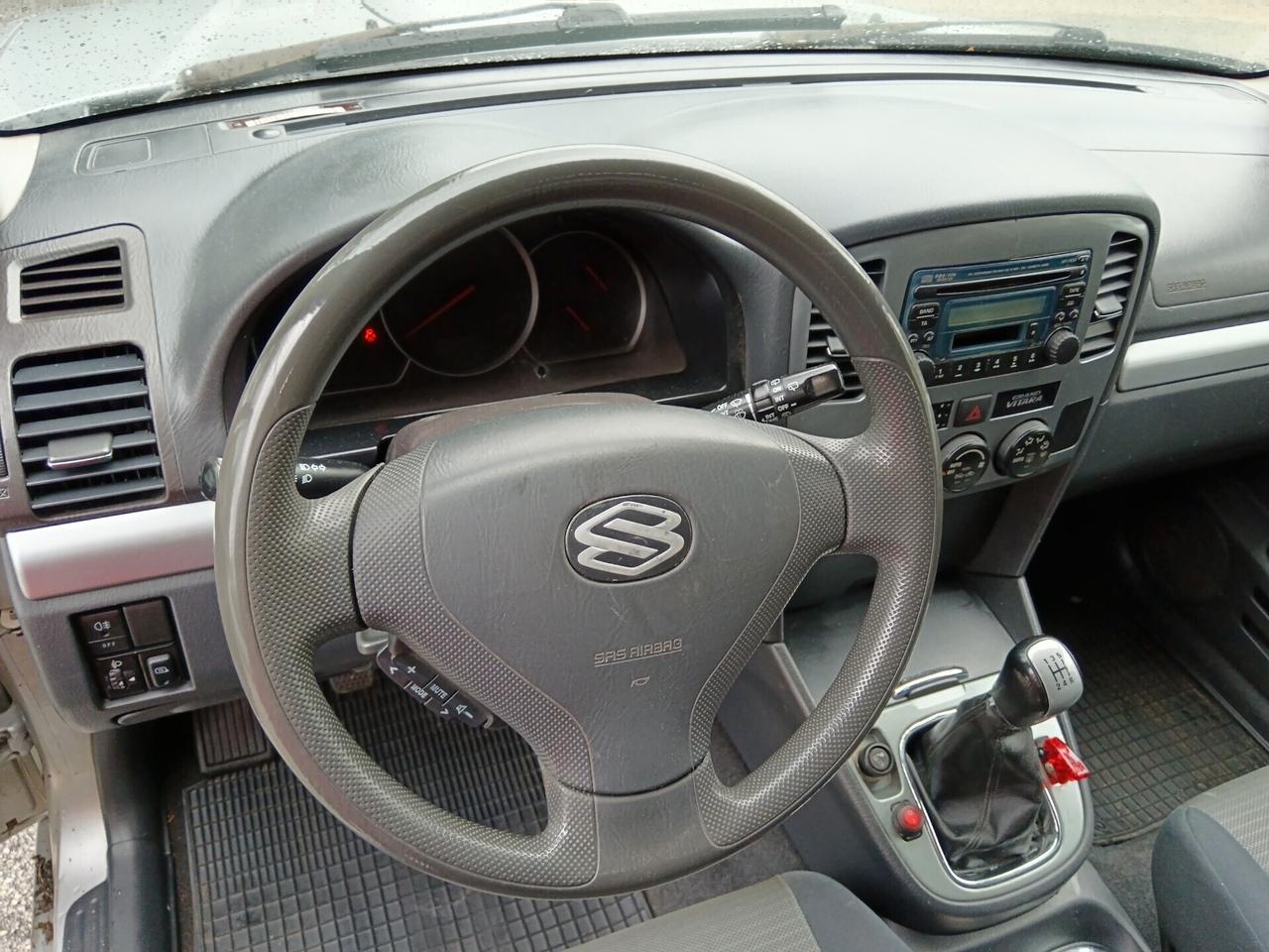Suzuki Grand Vitara 2.0 TD 4X4 AUTOCARRO 2 POSTI