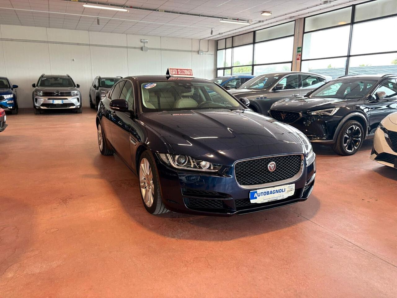 Jaguar XE PRESTIGE 2.0 200 CV aut. 51000 KM.
